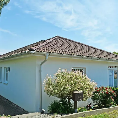 2-raum-ferienwohnung Mit Terrasse In Ruhiger Lage! * Goehren (Ruegen)