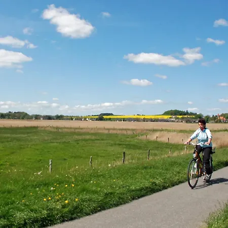 Daire 2-raum-ferienwohnung Mit Terrasse In Ruhiger Lage! Goehren (Ruegen)